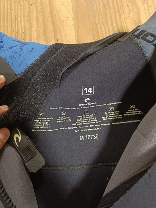 Fato Surf Rip Curl 14 anos - Ótimo estado