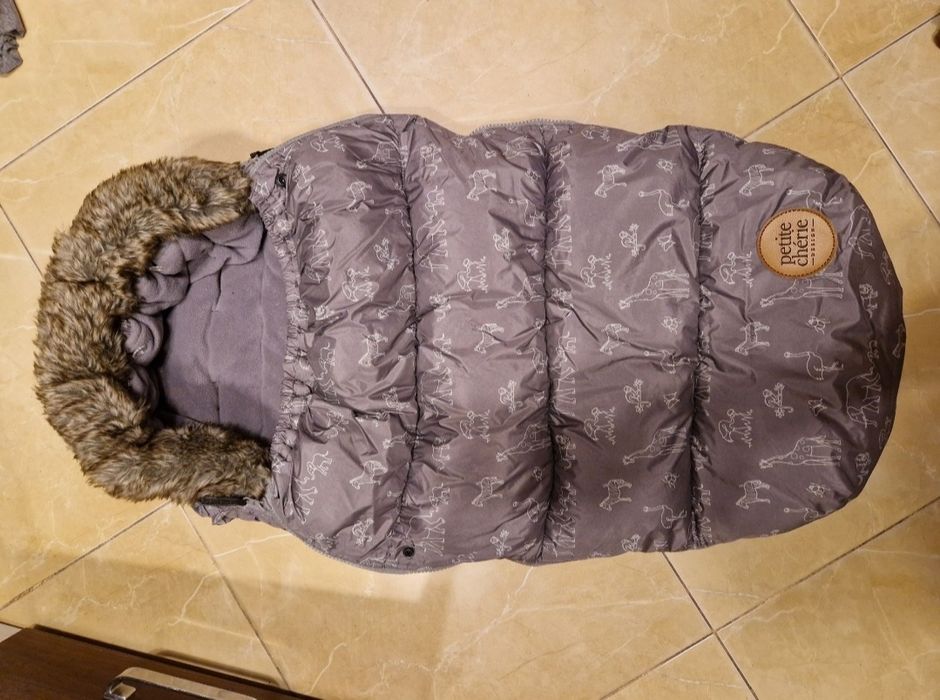 Śpiworek do wózka czy sanek