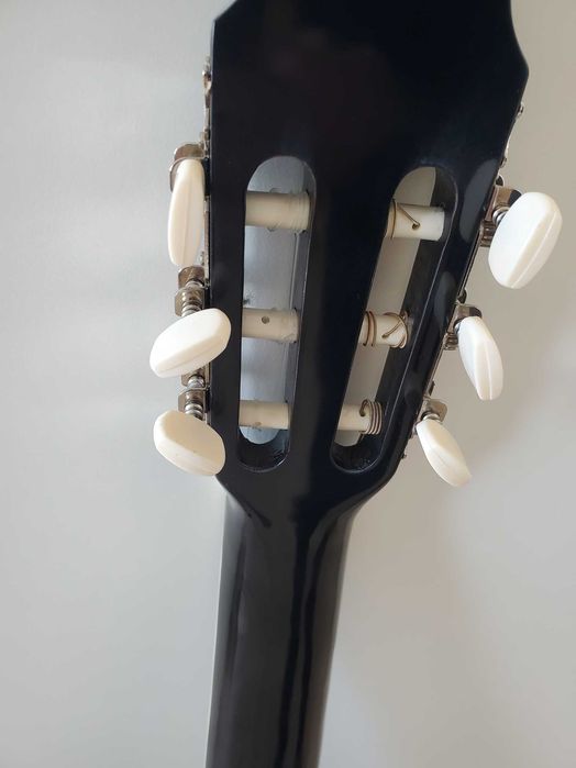 класична гітара для навчання для початківців