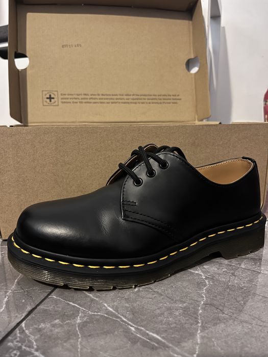 Sapatos pretos Dr. Martens 1461 tamanho 37