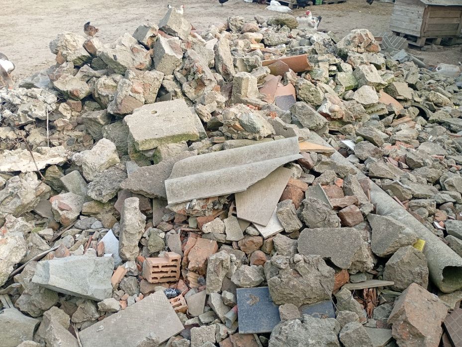 Gruz betonowy duży