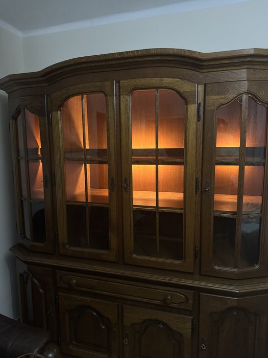 Zestaw mebli dębowych