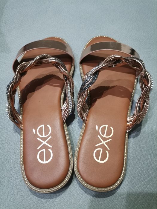 Sandálias Exé 38 novas