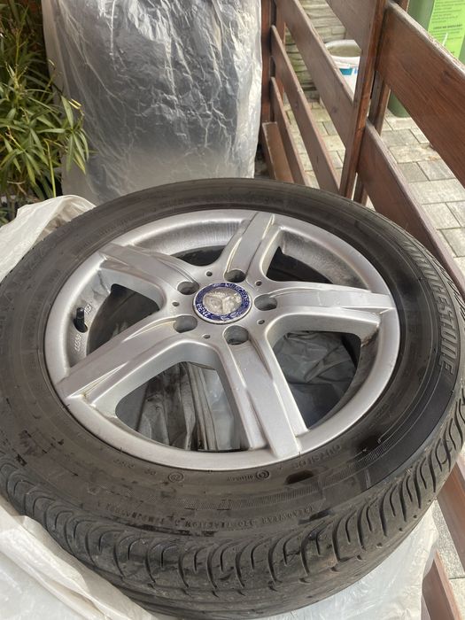 Alufelgi do Mercedesa B z oponami letnimi