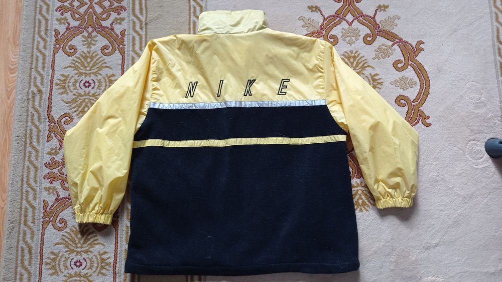 Bluza firmy Nike rozm .S - 40 zł