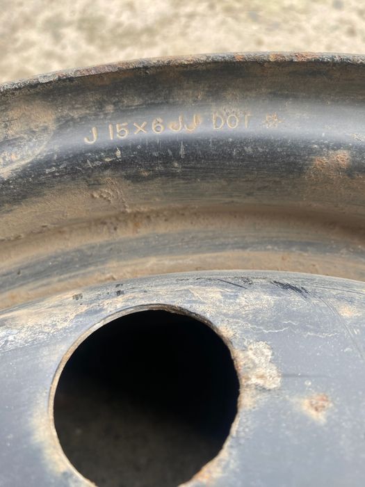 Продам колесные диски  J15*6JJ DOT
