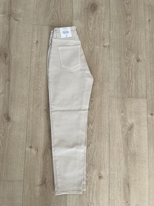 Jeansy beżowe Mom Jeans wysoka talia H&M 34