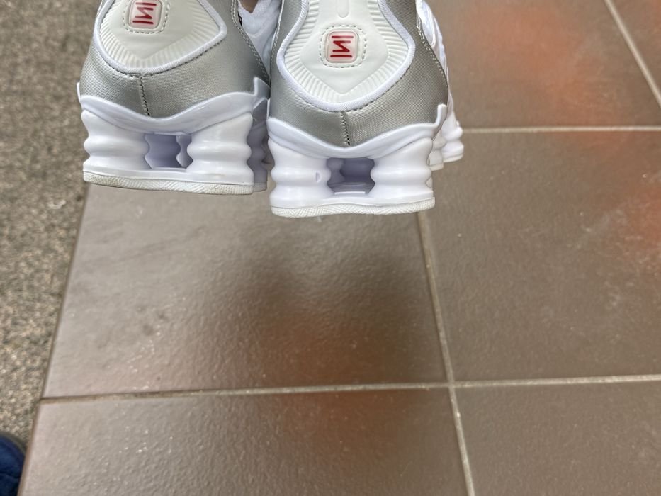 Nike shox białe  44 (28,5)rozmiar