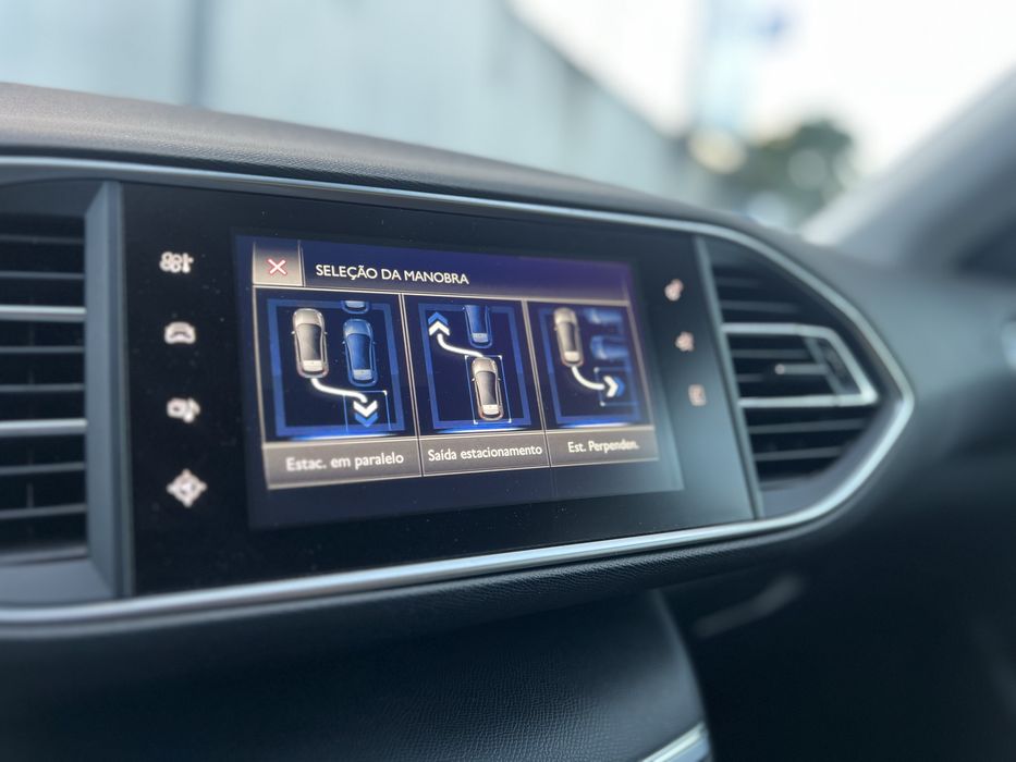 Peugeot 308SW - Allure - 120cv - Camera - AC - AutoPark - Full LED