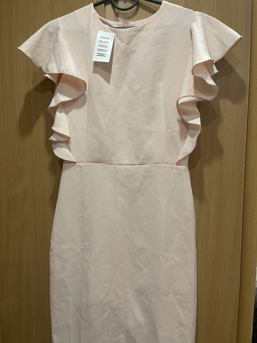 Персикова сукня