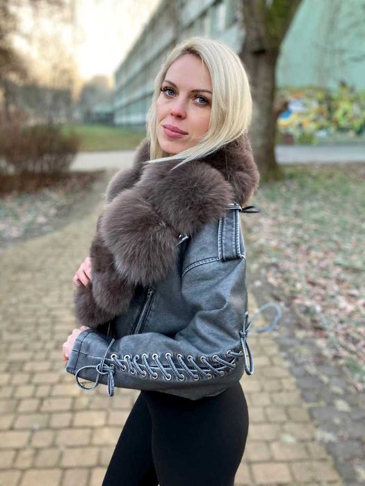 Kurtka z naturalnego futra lisa , skura