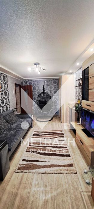 Продам 2КОМ квартира с капремонтом, 2 этаж, Новые Дома, Дворец спорта