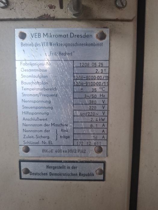 Wiertarka precyzyjna wiertarka słupowa frezarka