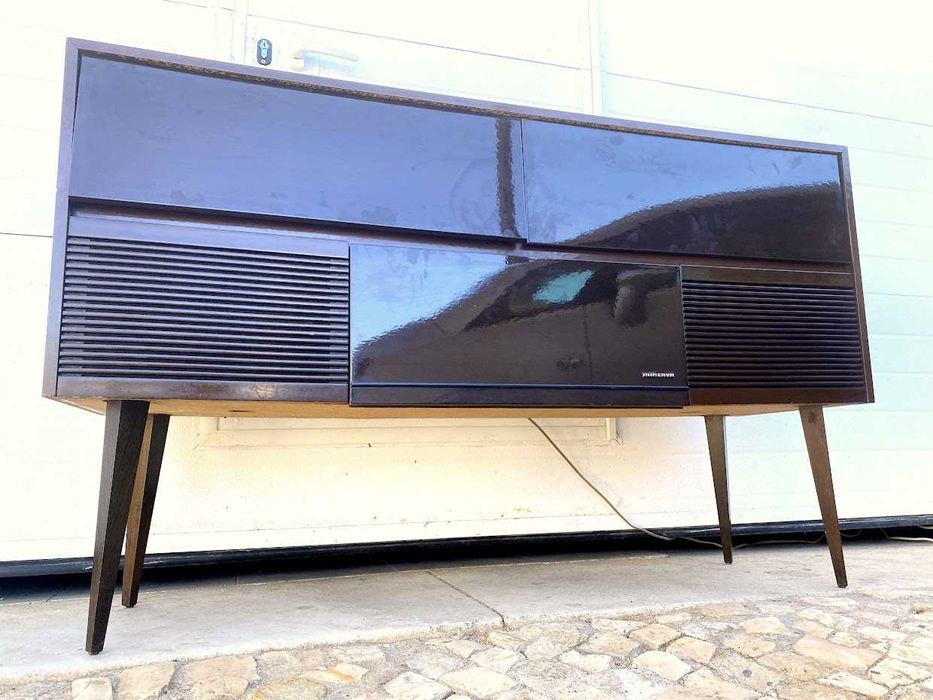 Rádio gira-discos a funcionar antigo +125comp x 36prof x 76,5alt.