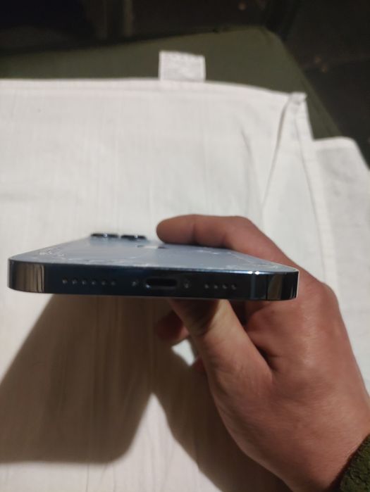 Продам Айфон 13про