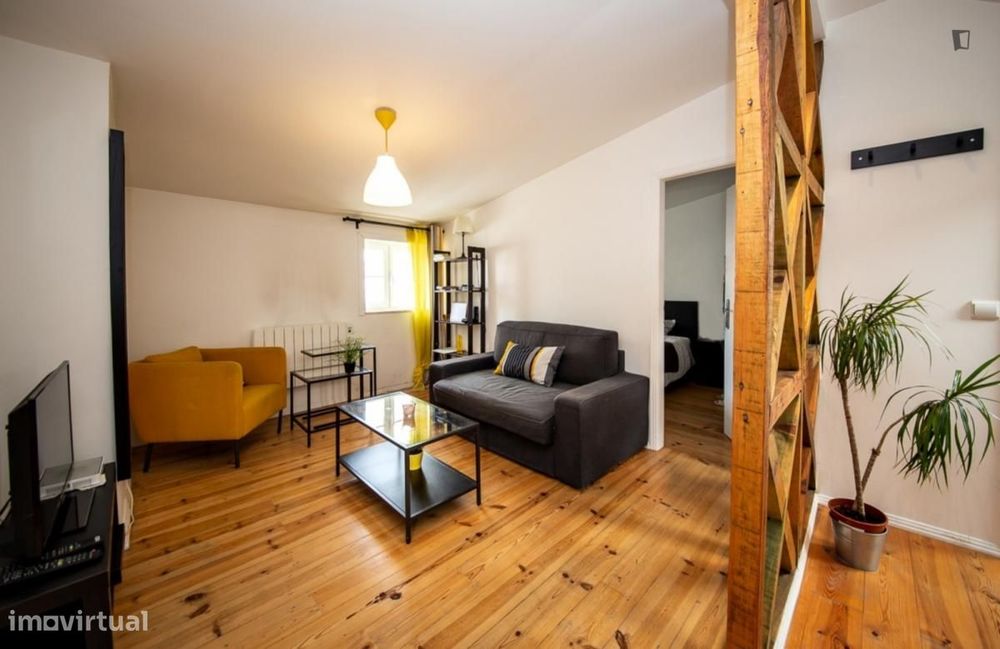 Apartamento com 1 quartos - localizado em Mouraria Lisbon