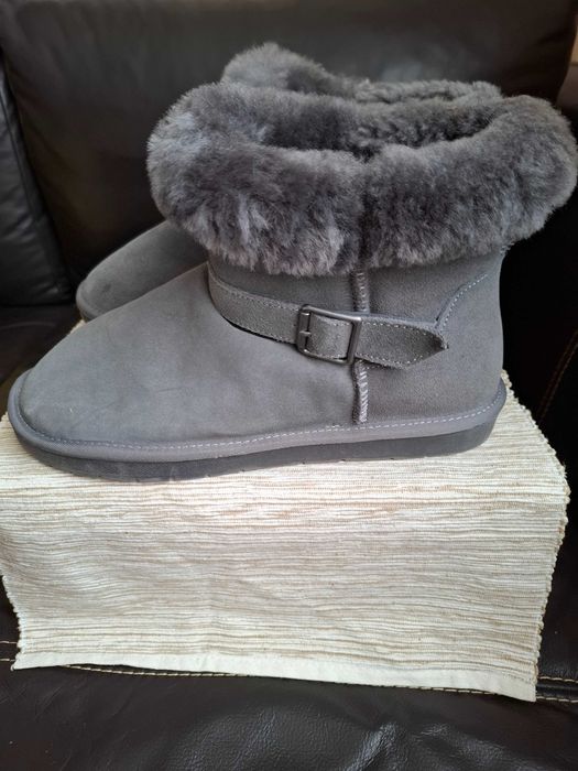 Buty szare ocieplane z kożuszkiem typ EMU nowe pasek zamsz rozmiar 41