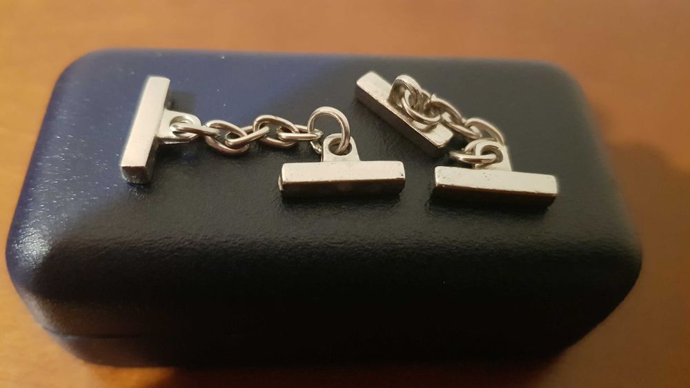 Botões de punho cada par 15€ (ver fotos)