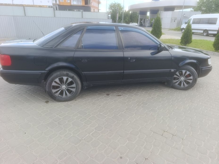 Продам Ауді 100 С4