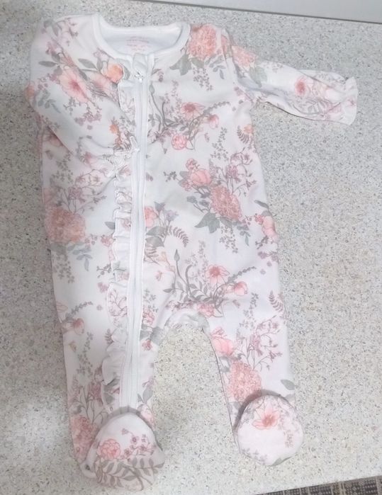 Продам дитячі речі , боді, комбенізон