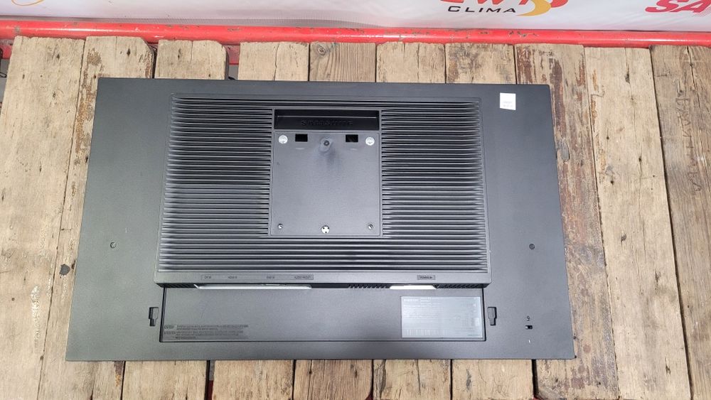 Монитор Samsung LS24 E65