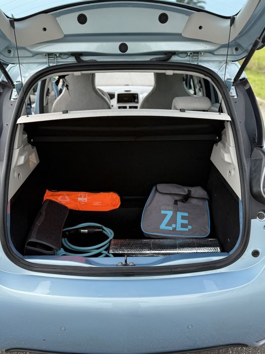 Renault Zoe - 2013 - COM BATERIA