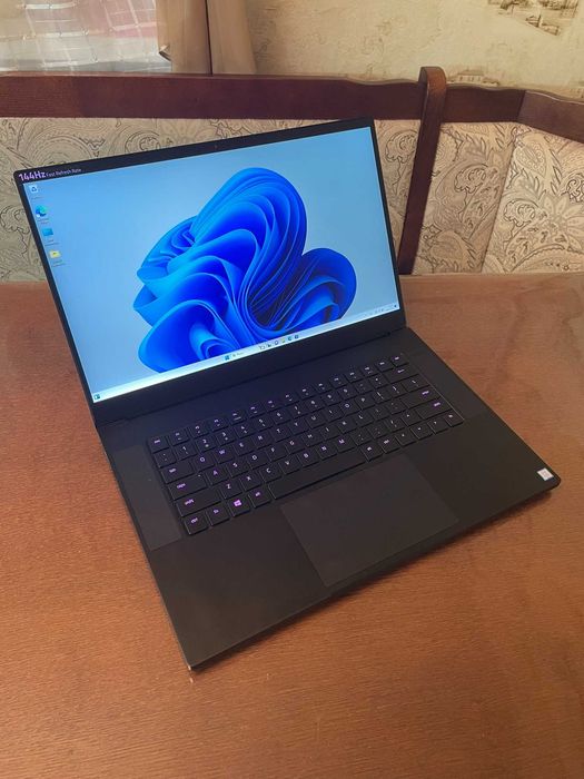Ноутбук 15" FHD Razer Blade 15 (i7-8750H/16/SSD512/RTX 2080 8Gb)