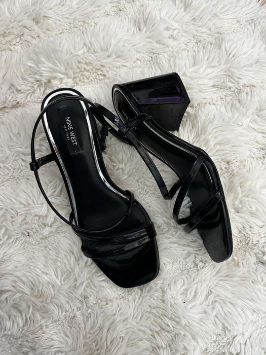 Eleganckie czarne sandały Nine West na obcasie