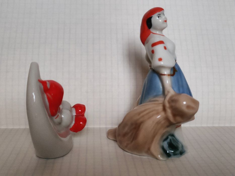 Статуэтки фарфор.