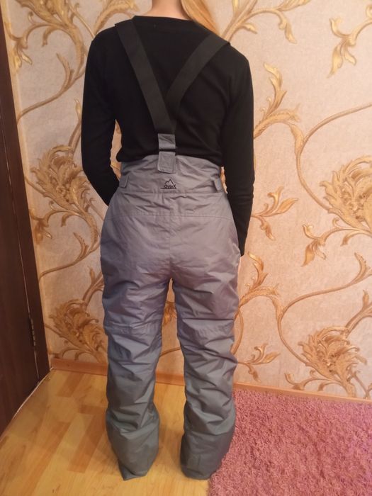 Продам комбинезон зимний