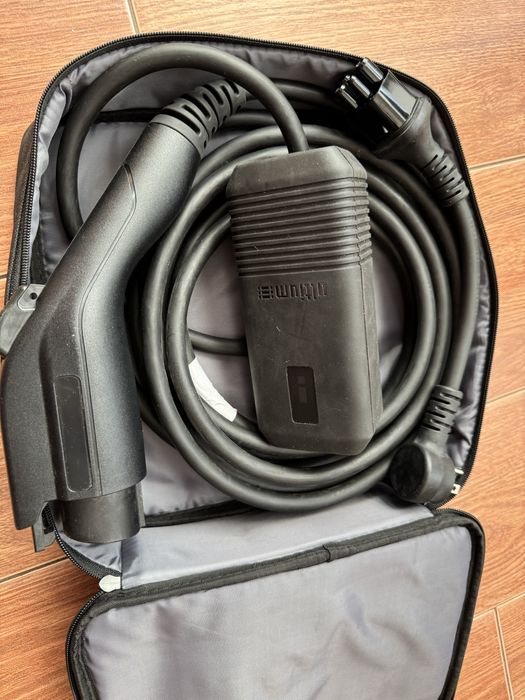 Зарядний пристрій для електромобіля  Chevrolet Bolt EV