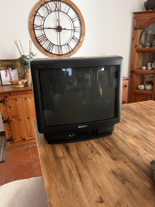 Sony Trinitron KV-M2150E