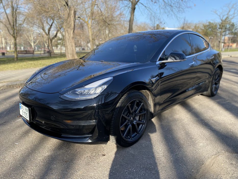 Tesla Model 3 2019