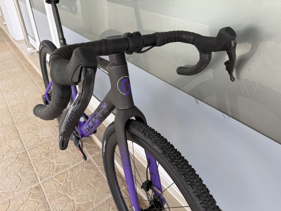 Bicicleta Scott Addict Gravel 13v - Rodas carbono