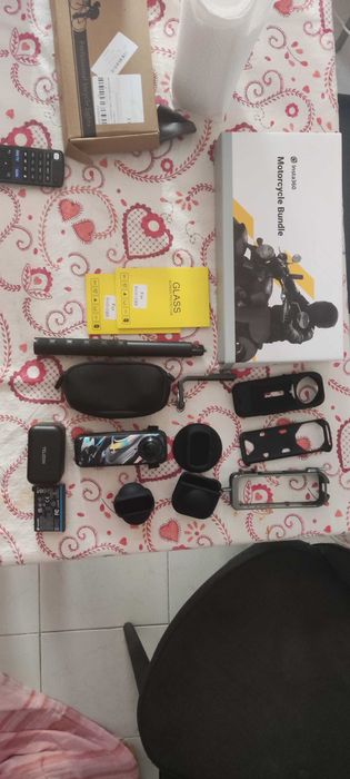Insta360 X4 8K + Motorcycle Bundle + Bateria Extra + Acessórios