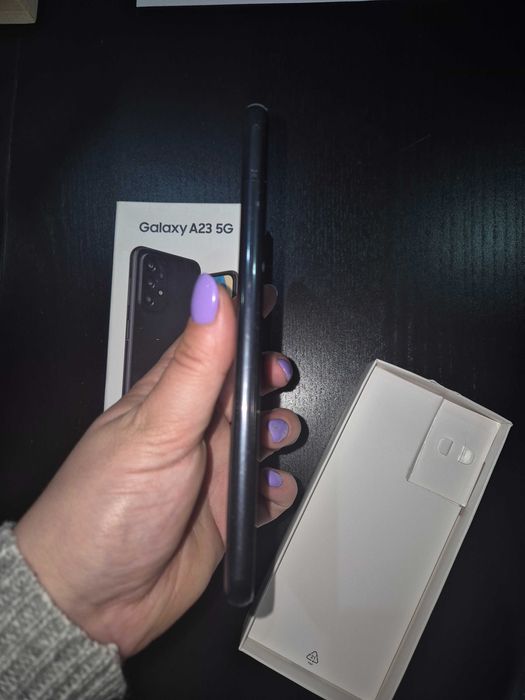 Samsung a23 5g usado.
