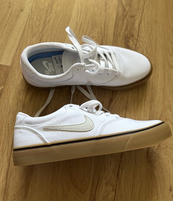 Buty biale nike