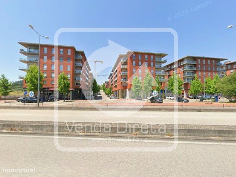 Apartamento T3 com 156 m², Terraço Amplo e Garagem | Santo António ...