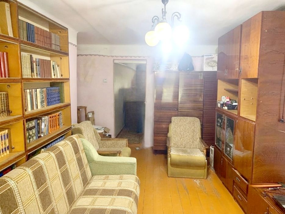 Терміново !!!Продається 3-кім квартира, 58 м² у Лісовій Поляні | 1 поверх з 5/ Піч + електроопалення | Електричка поруч