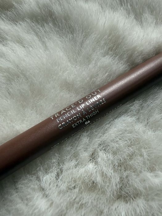 Fenty beauty trace'd out lip liner konturówka kredka do ust