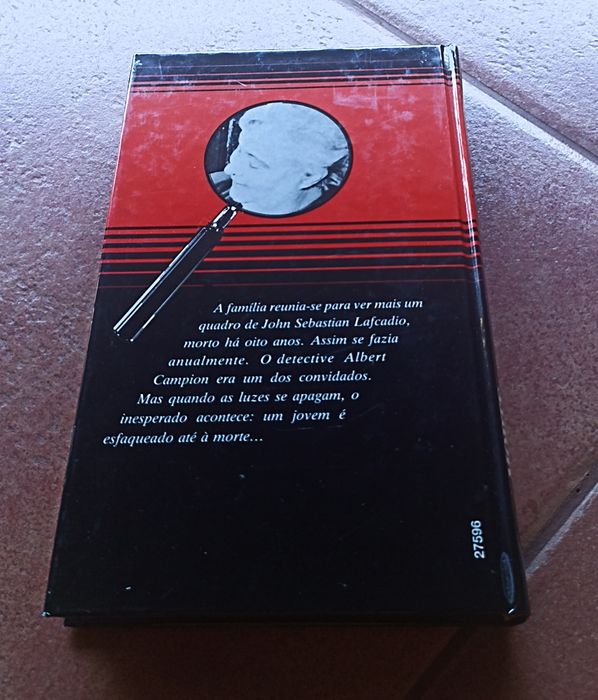 "Morte Dum Fantasma"- Margery Allingham