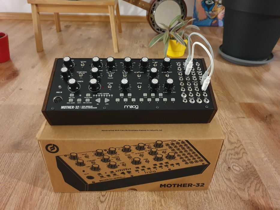 Sprzedam syntezator Moog mother-32