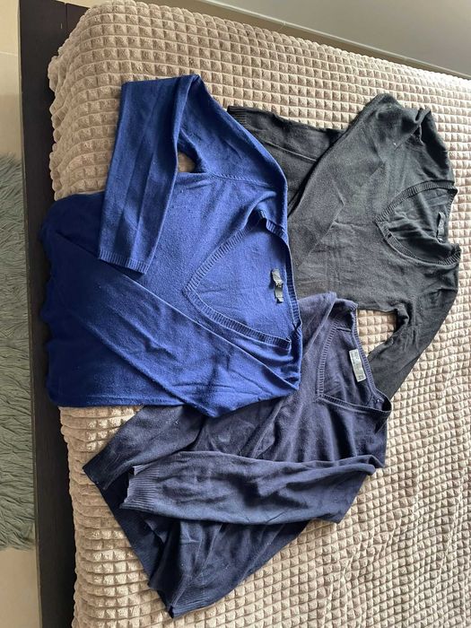 Conjunto de camisolas e tops