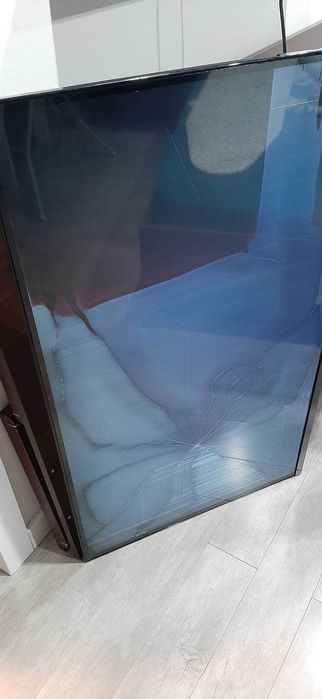 Telewizor Lg 47 cali z uszkodzoną matrycą i pilotem magic