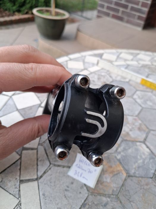 Mostek szosowy ahead deda zero100 . 120mm 70st 31,8mm alu 4h100