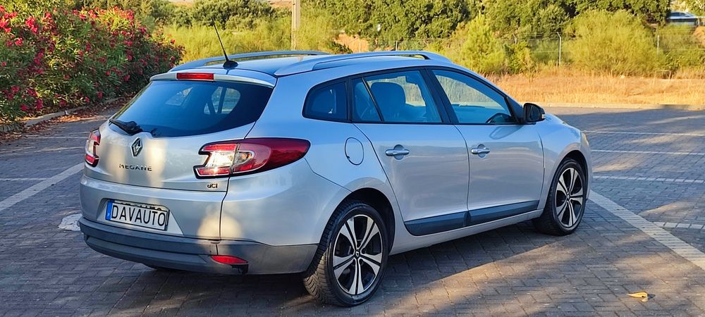 Renault Megane  1.5 DCI Garantia  Lux Dynamic 119€ Mês
