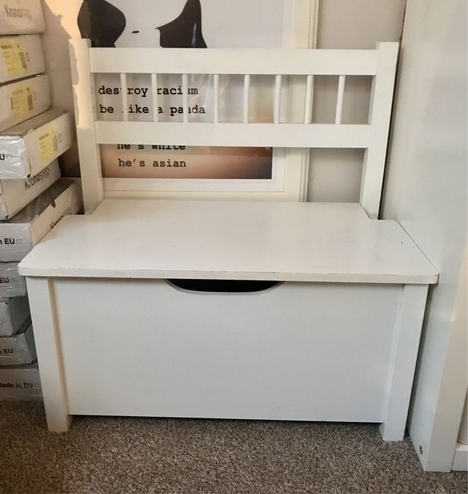 Ławeczka schowek na zabawki