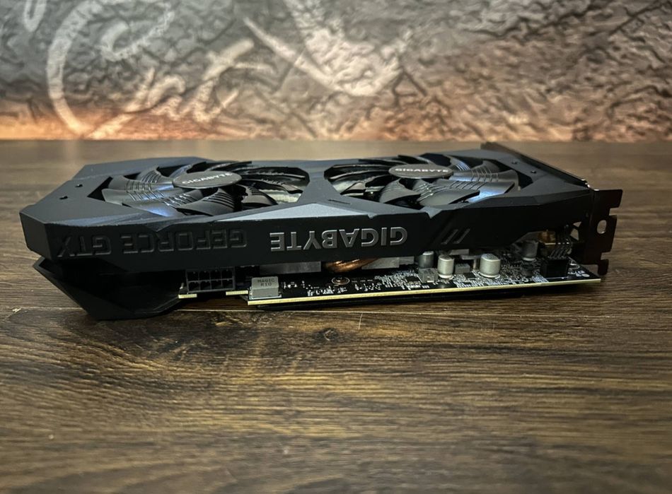 Продам Видео карту 1660 super 6gb gigabyte