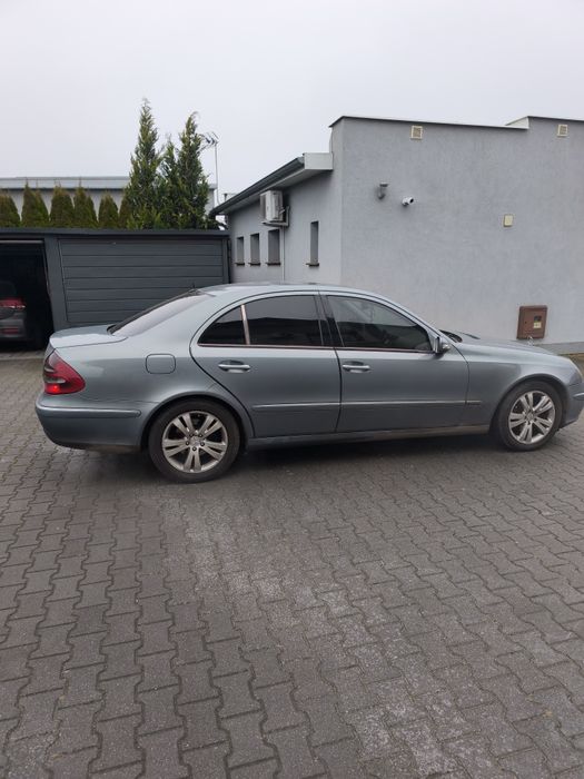 Mercedes E klasa 3.2 benzyna/gaz 2005