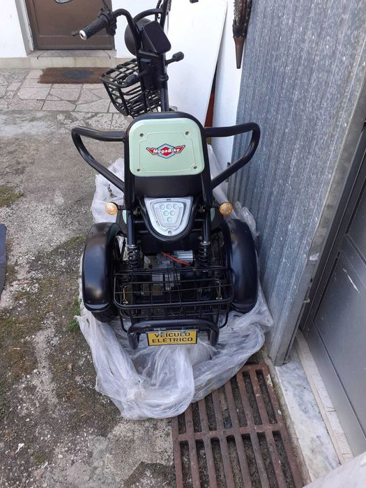 Triciclo Elétrico Novo Sem Carta
